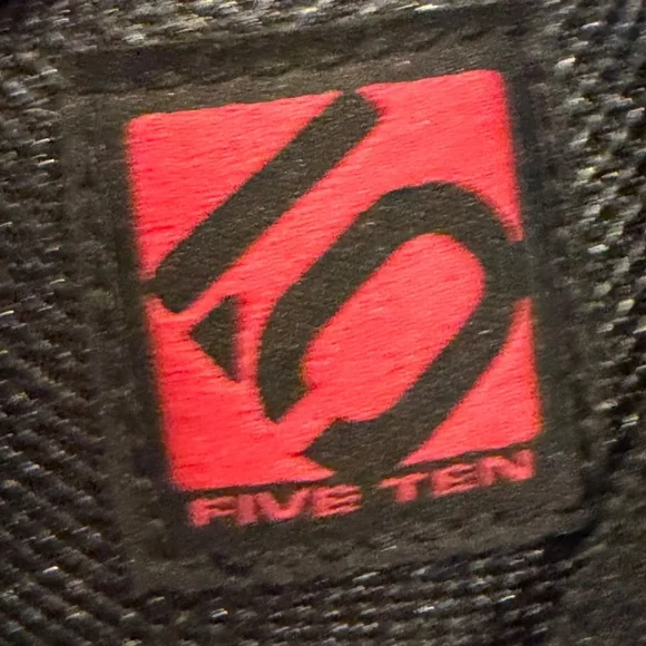 Size 10.5 five ten free rider mountain bike shoes - Picture 4 of 10